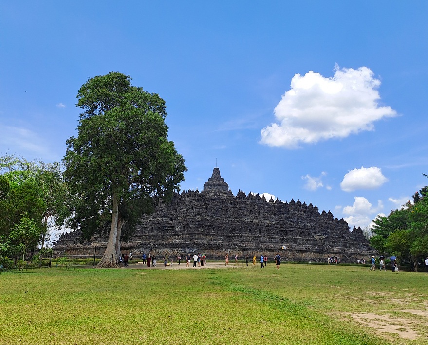 Penataan ulang Candi Borobudur terus dilakukan menuju pariwisata kelas dunia.