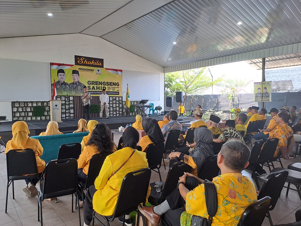 Pasangan Grengseng Pamuji dan Sahid hadir dalam konsolidasi Partai Golkar Kabupaten Magelang, Minggu (22/9/2024).
