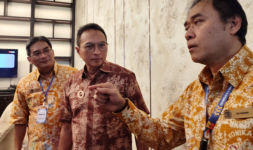 Jajaran Pengurus Pusat Ikatan Dokter Anak Indonesia memberikan keterangan pers dalam Konika XIX - 2024 di Semarang Senin (30/9/2024).