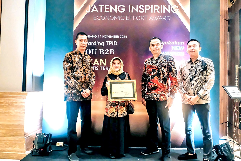 Kota Magelang meraih penghargaan dari TPID Jateng.