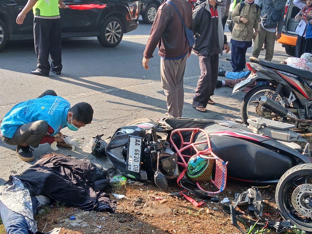 Kondisi korban kecelakaan di depan SLB Rindang Kasih Kuwaluhan Secang, Kabupaten Magelang, Selasa (5/11/2024).