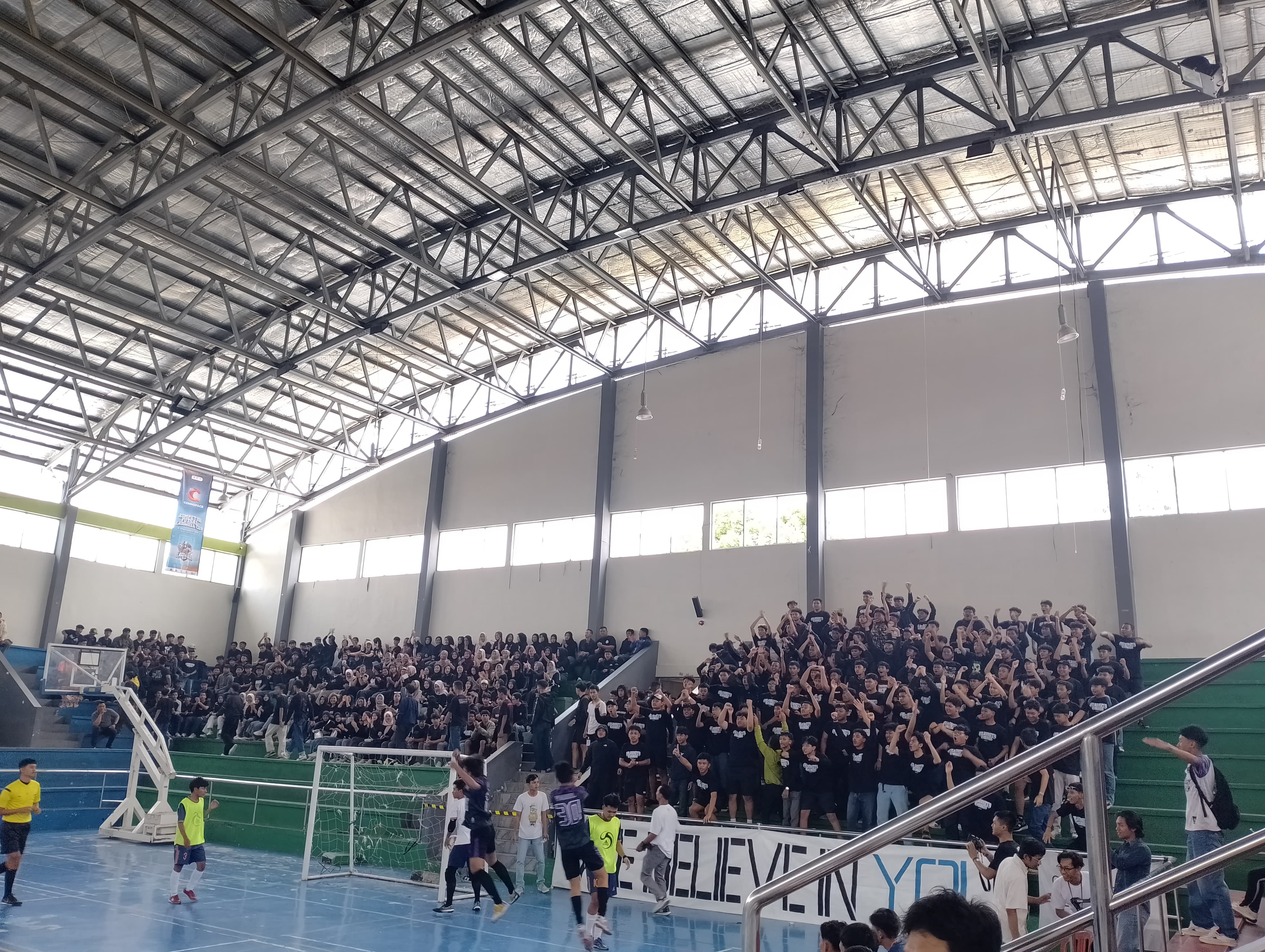 suasana turnamen futsal se karesidenan kedu yang diadakan oleh HMIK Untidar