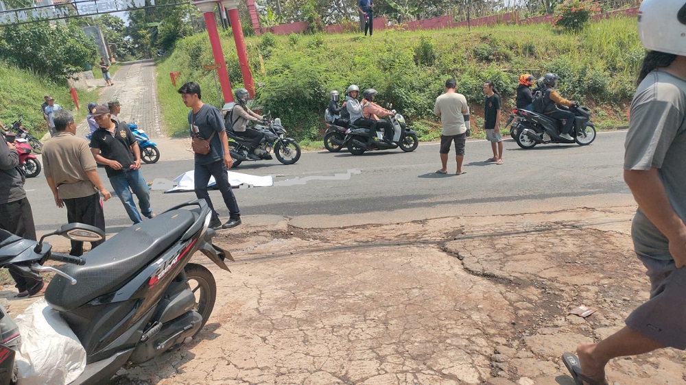 Kecelakaan di Jalan Mr Wuryanto Ungaran-Gunungpati yang menewaskan mahasiswi Unnes, Aisyah Putri Rahmawati, Kamis (14/11/2024).