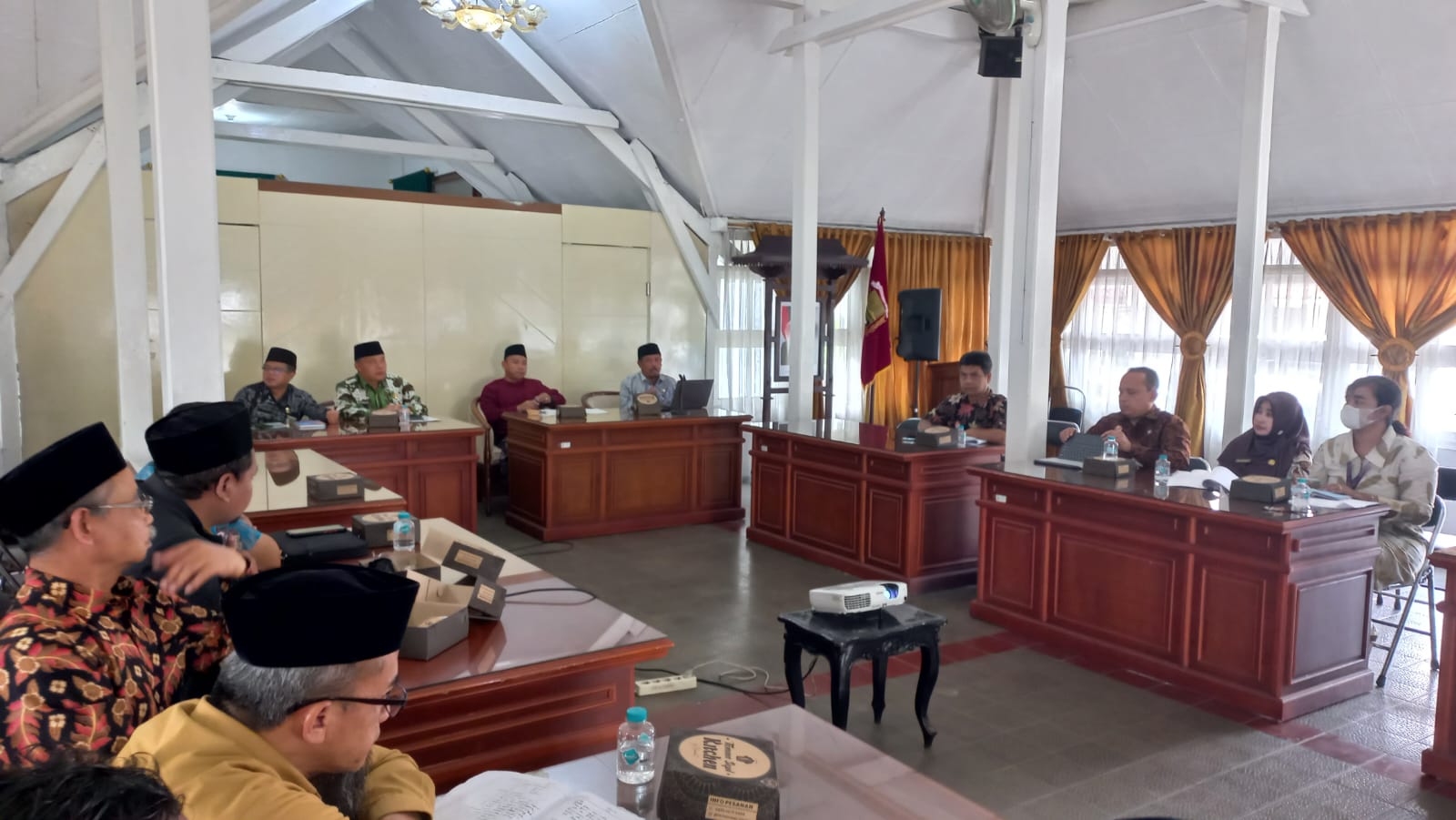 Forum konsultasi public yang diadakan di Pendopo Wakil Wonosobo, Kamis (14/11/2024).