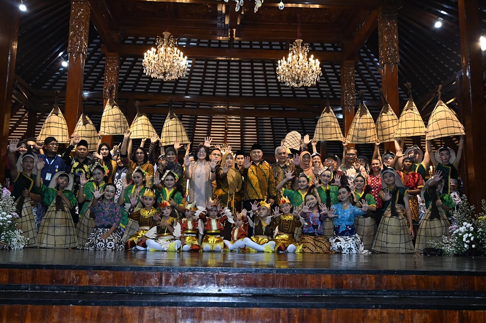 Pentas Duta Seni Wonosobo 2024 sukses digelar di Anjungan Jawa Tengah, Taman Mini Indonesia Indah (TMII), Sabtu (16/11/2024).