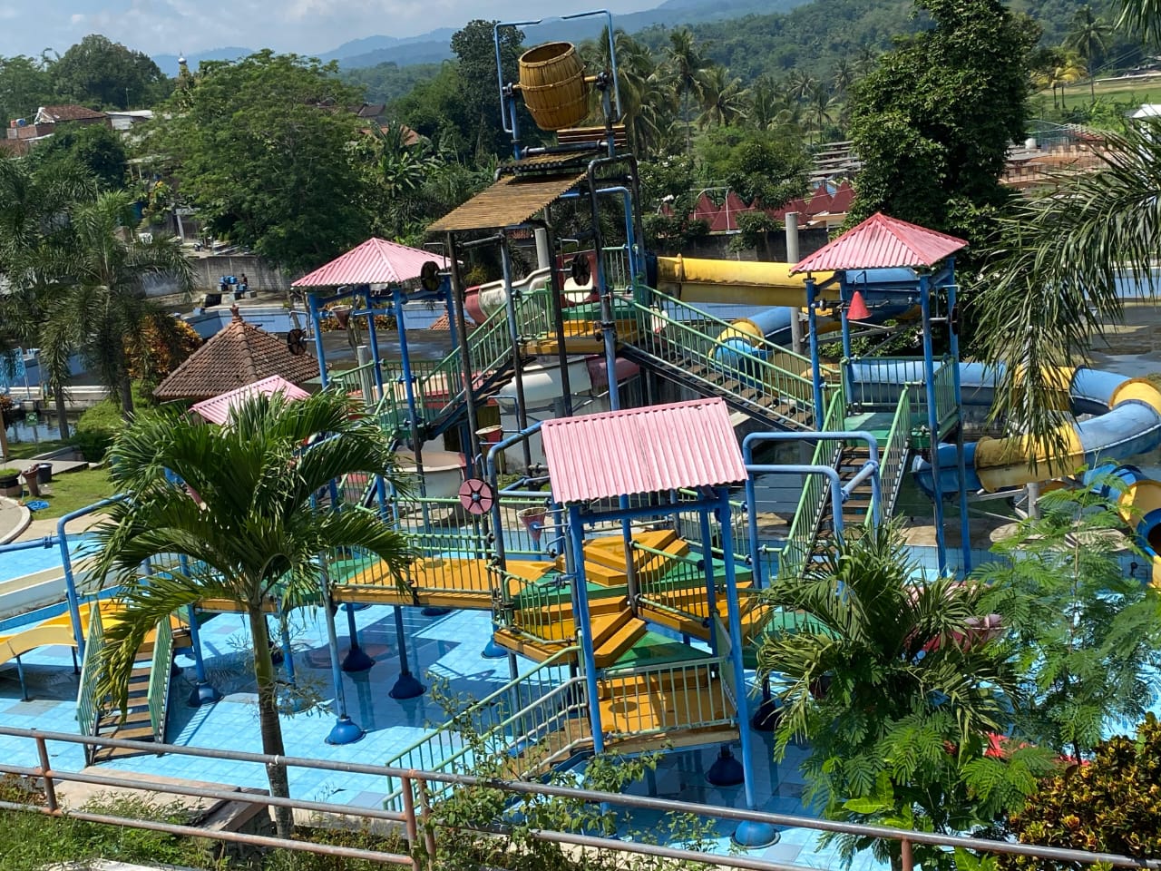 Taman Air Kalibening, wisata yang wajib dikunjungi bersama keluarga