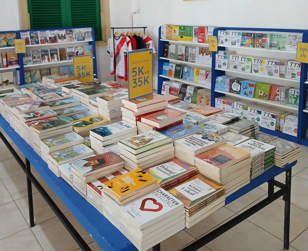 Bazzar buku murah yang digelar oleh Kompas dengan tajuk