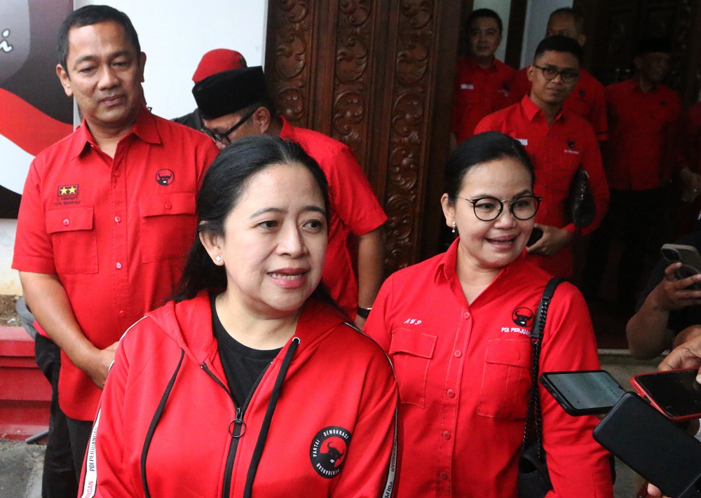 Ketua DPP PDI Perjuangan Puan Maharani usai mengikuti pertemuan internal di Panti Marhaen, Senin (2/12/2024).