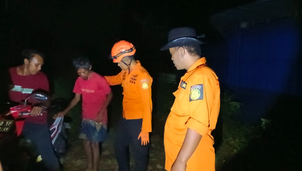 Untung ditemukan oleh tim SAR di hutan Candi Srigunting, Selomerto, Rabu (8/1/2025) malam.