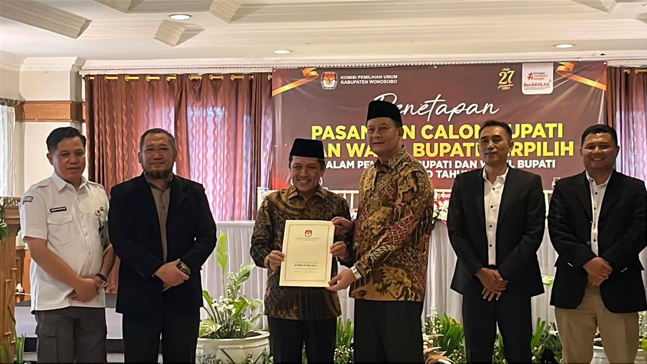KPU Kabupaten Wonosobo ketika menetapkan bupati dan wakil bupati terpilih Kabupaten Wonosobo.