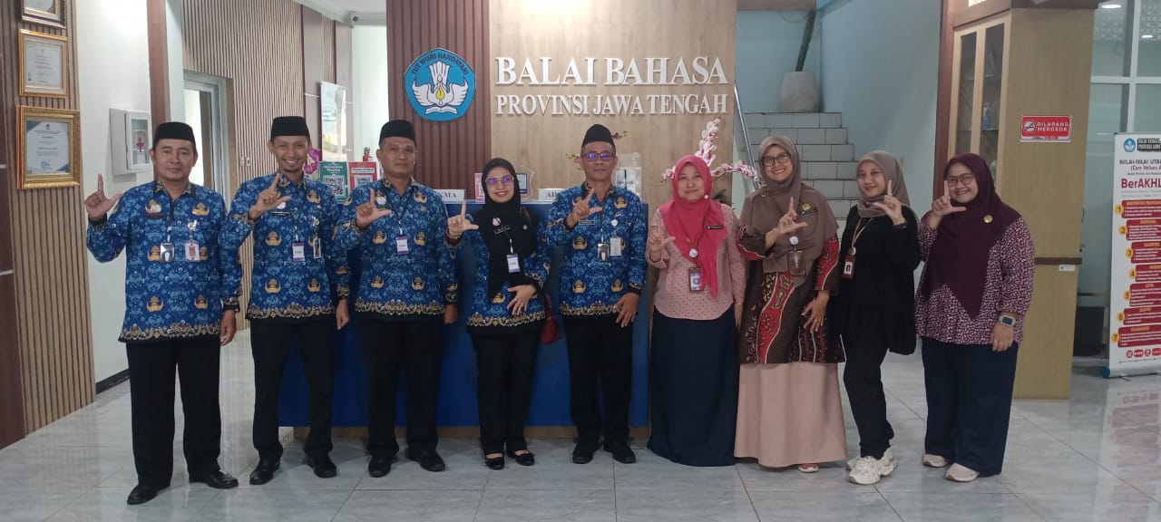 Balai Bahasa Provinsi Jawa Tengah menerima kunjungan Dinas Pendidikan dan Kebudayaan Kabupaten Demak, Jumat (17/1/2025)