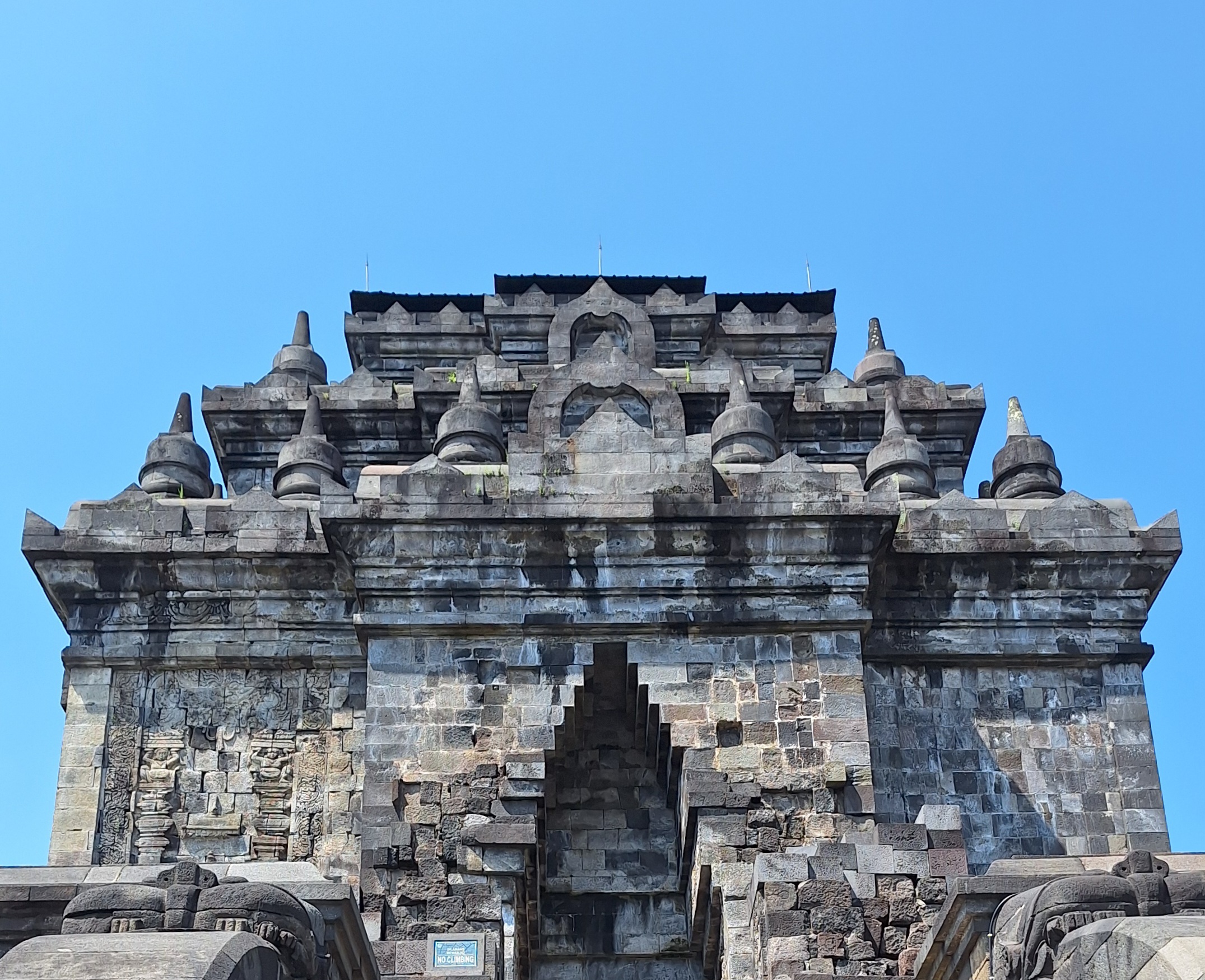 Potret bangunan Candi Mendut