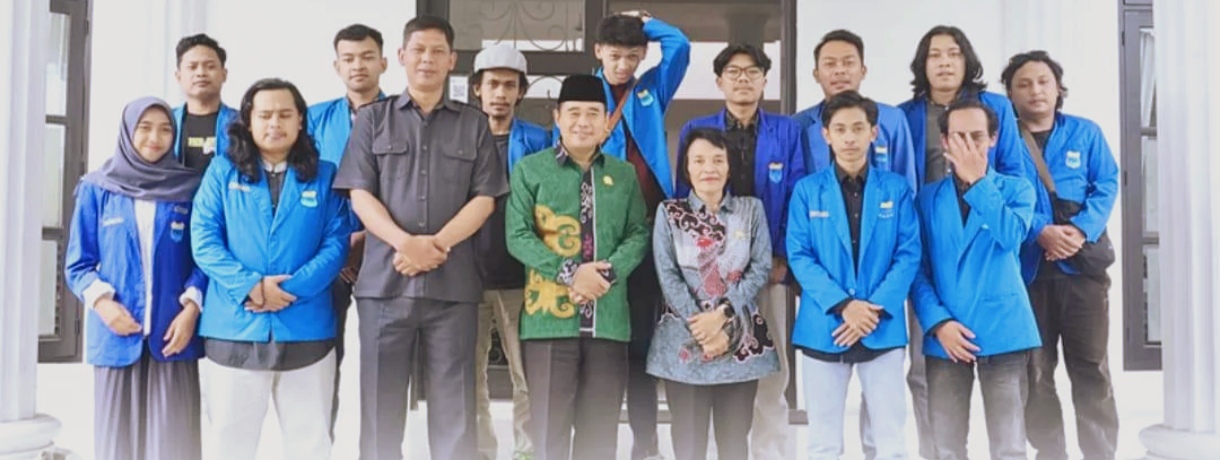 Pansus 3 DPRD Kabupaten Wonosobo menerima PMII di tengah pembasahan raperda usulan eksekutif.