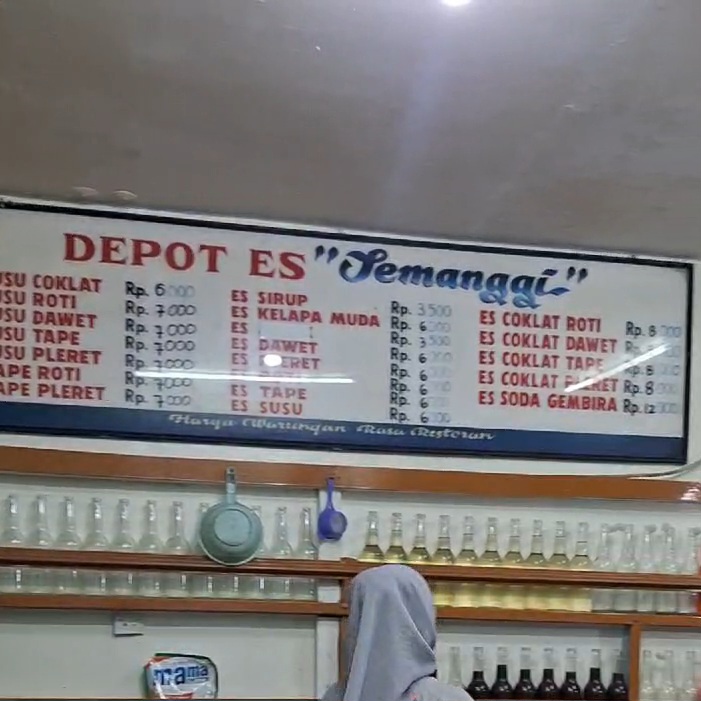 Daftar menu Depot Es Semanggi
