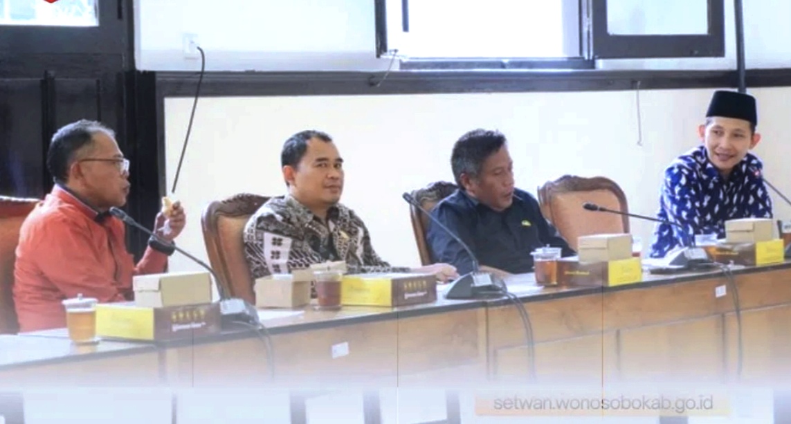 Badan Pembentukan Peraturan Daerah DPRD Kabupaten Wonosobo membahasa 4 raperda inisiatif yang diajukan tahun ini.