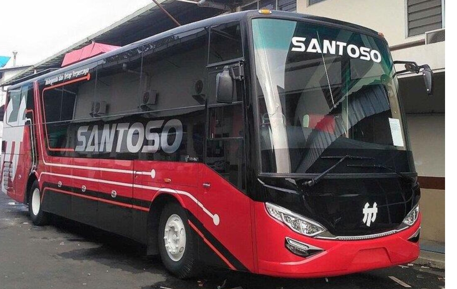 Kota Magelang memiliki sejumlah Perusahaan Otobus (PO) yang melegenda. Salah satunya PO Santoso.