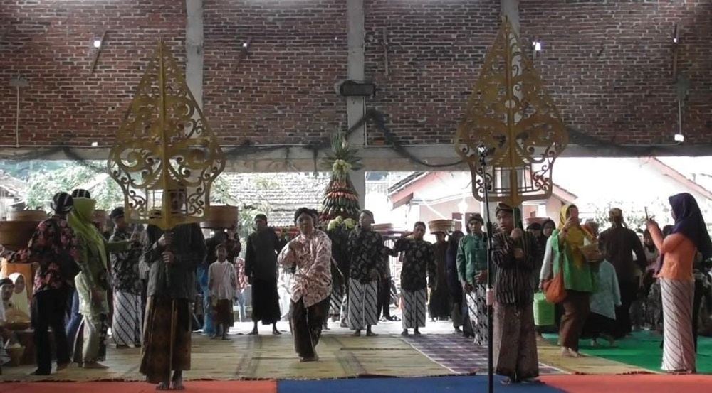 Warga Bakungan, Kelurahan Tlogorejo, Temanggung melaksanakan tradisi nyadran Bakungan untuk menyambut bulan Ramadan.