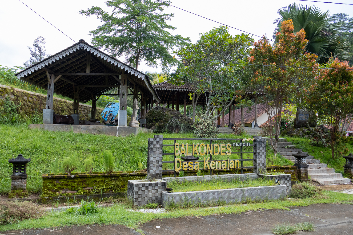 Balkondes Kenalan, balai ekonomi desa di pelosok timur Kecamatan Borobudur.