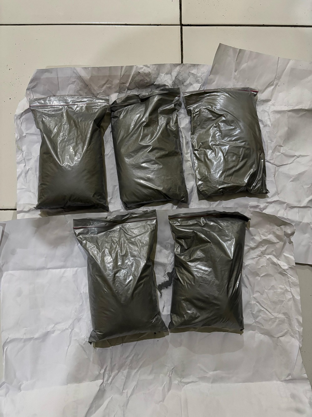 Sebanyak 5 kg obat mercon diamankan Satreskrim Polresta Magelang.
