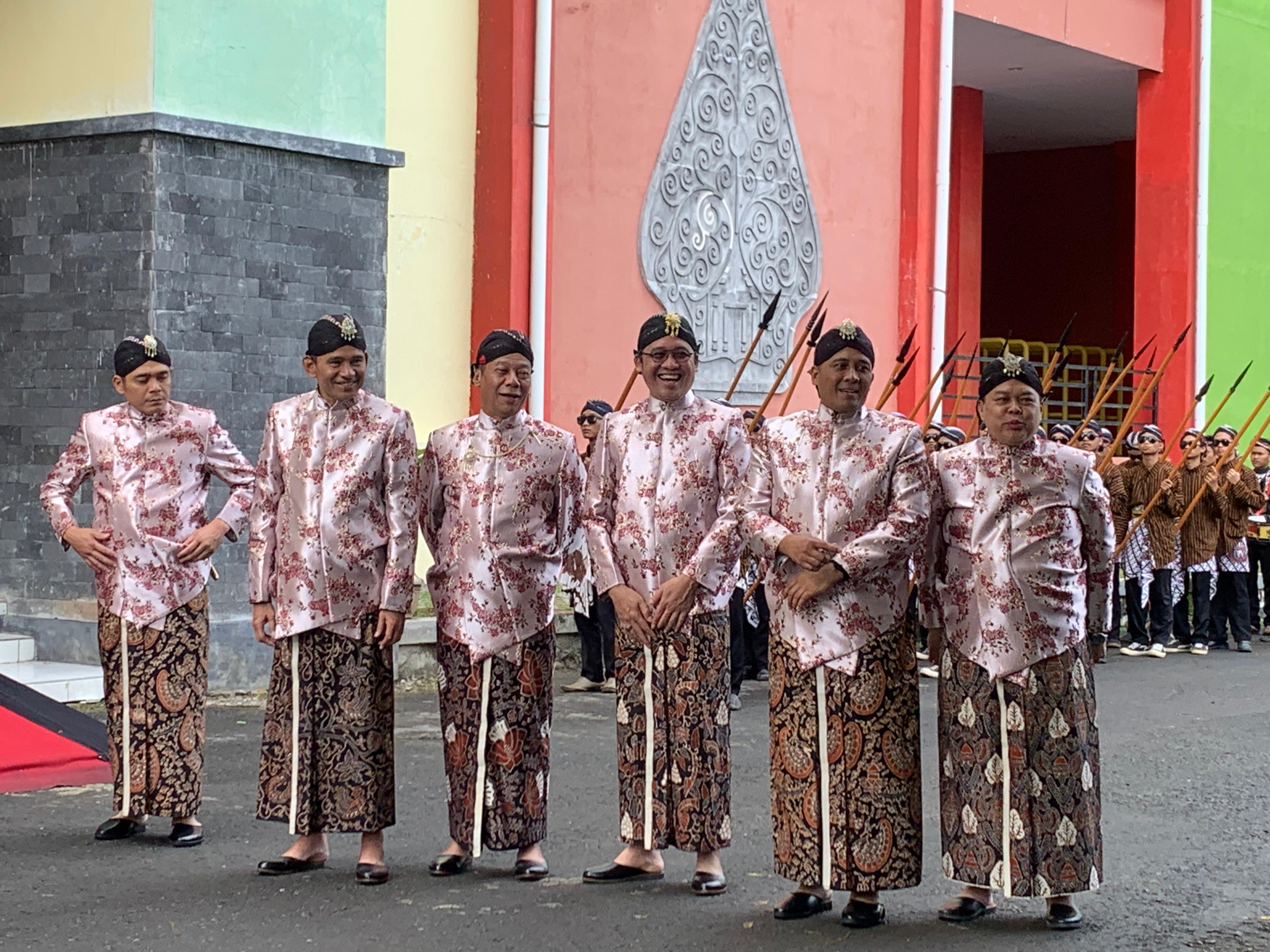 Bupati Magelang Grengseng Pamuji beserta forkompimda setempat menghadiri upacara HUT ke-41 Kota Mungkid di GOR Pakubumi Kompleks Gelora Nusantara, Bumirejo, Sabtu (22/3/2025).