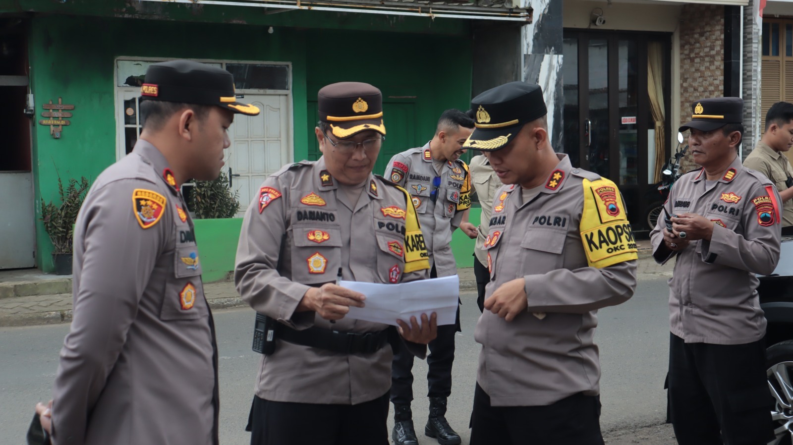 Kapolres Wonosobo AKBP M Kasim Akbar Bantilan bersama jajaran mengecek jalur wisata kawasan Dieng.