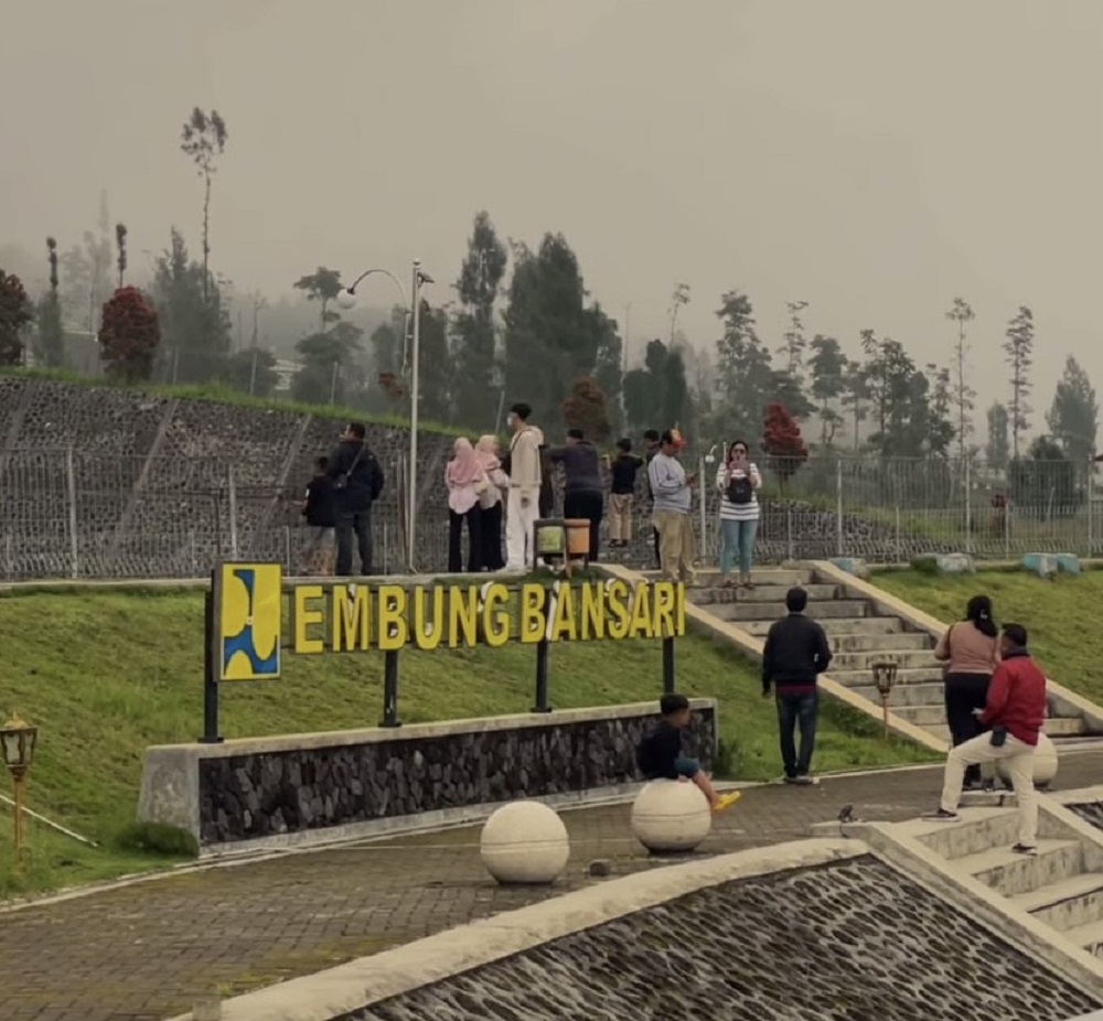 Wisata Embung Bansari yang kini tengah populer di Kabupaten Temanggung.