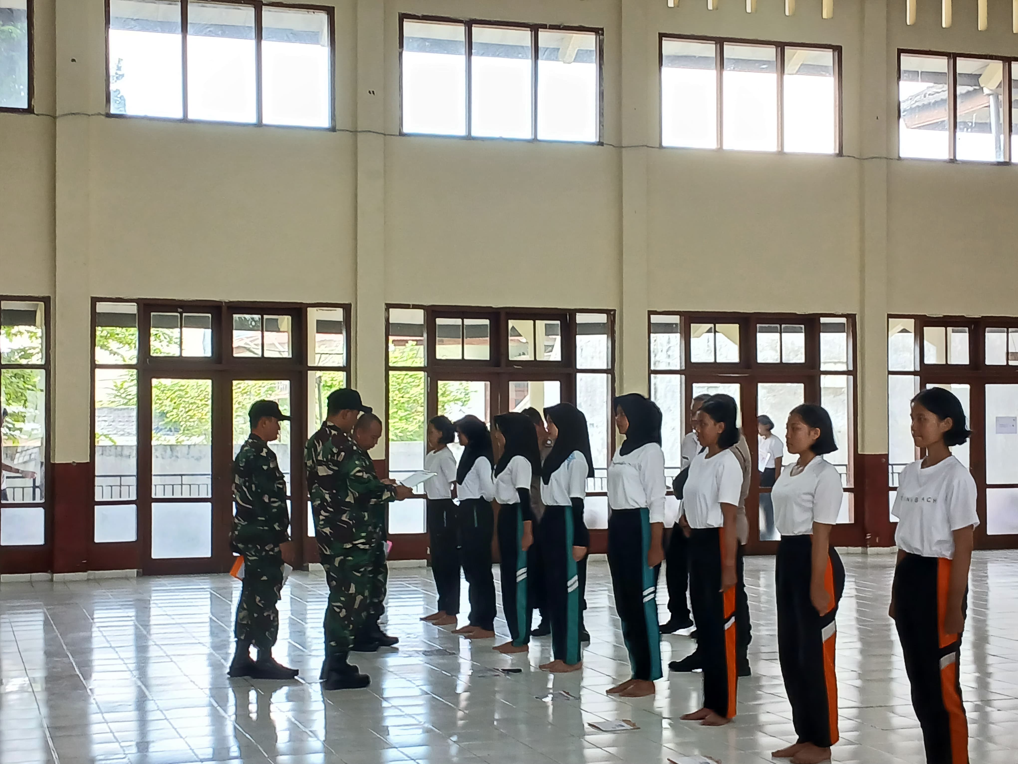 Seleksi Paskibraka Kabupaten Wonosobo yang diikuti oleh siswa SMA sederajat  di Gedung Korpri