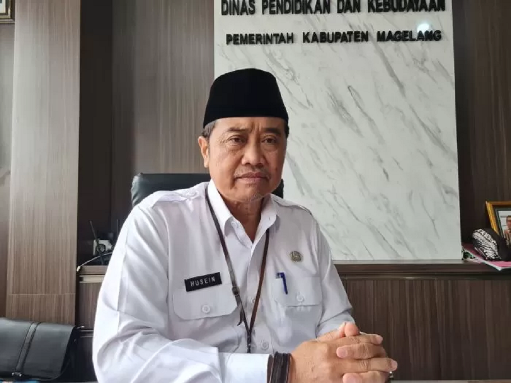 ROFIK SYARIF/ JAWAPOS RADAR MAGELANG  Kepala Dinas Pendidikan dan Kebudayaan Kabupaten Magelang Slamet Achmad Husein