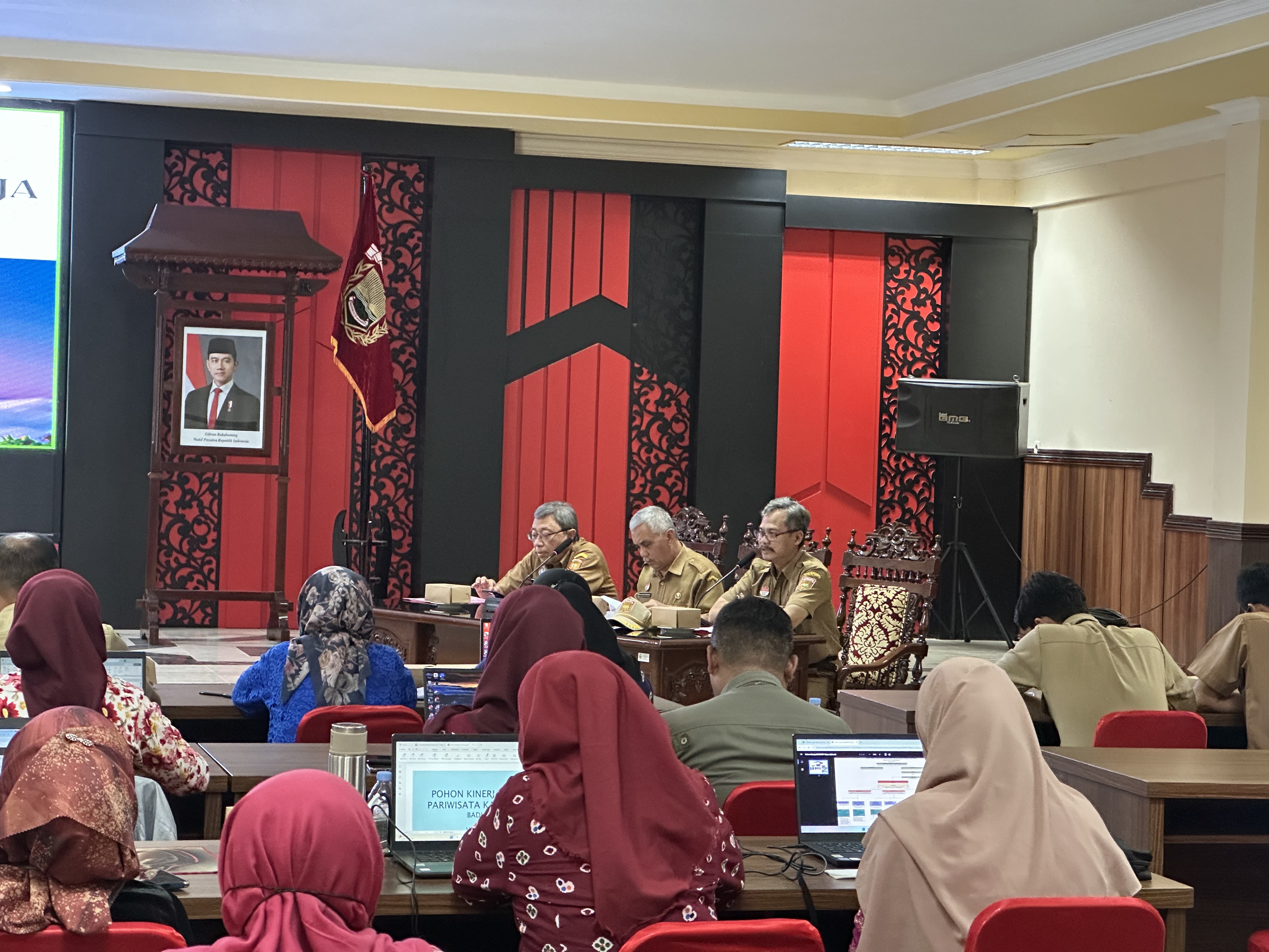 Bimbingan Teknis (Bimtek) Penyusunan Pohon Kinerja dan Cascading yang diadakan Bagian Organisasi Sekretariat Daerah Wonosobo, kemarin (22/4/2025).
