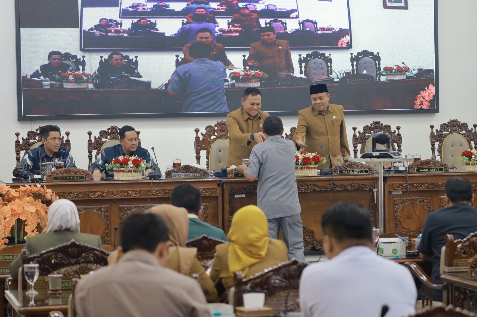 Sidang paripurna penetapan LKPJ Bupati tahun anggaran 2024 di gedung DPRD Wonosobo, kemarin (30/4/2025).