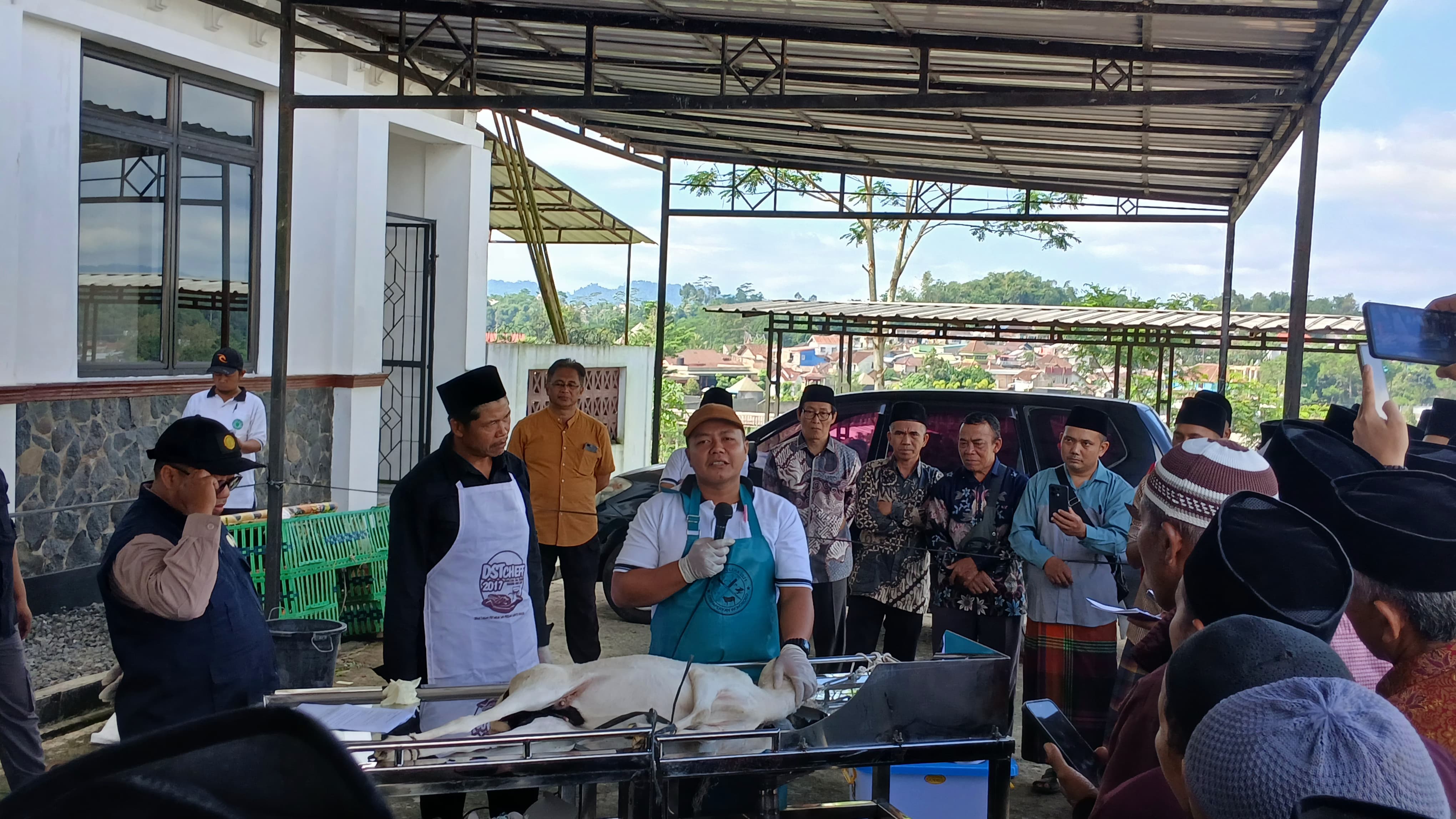 Bimbingan teknis dan pelatihan juru sembelih halal yang diadakan Dispaperkan Wonosobo, Kamis (29/5/2025).