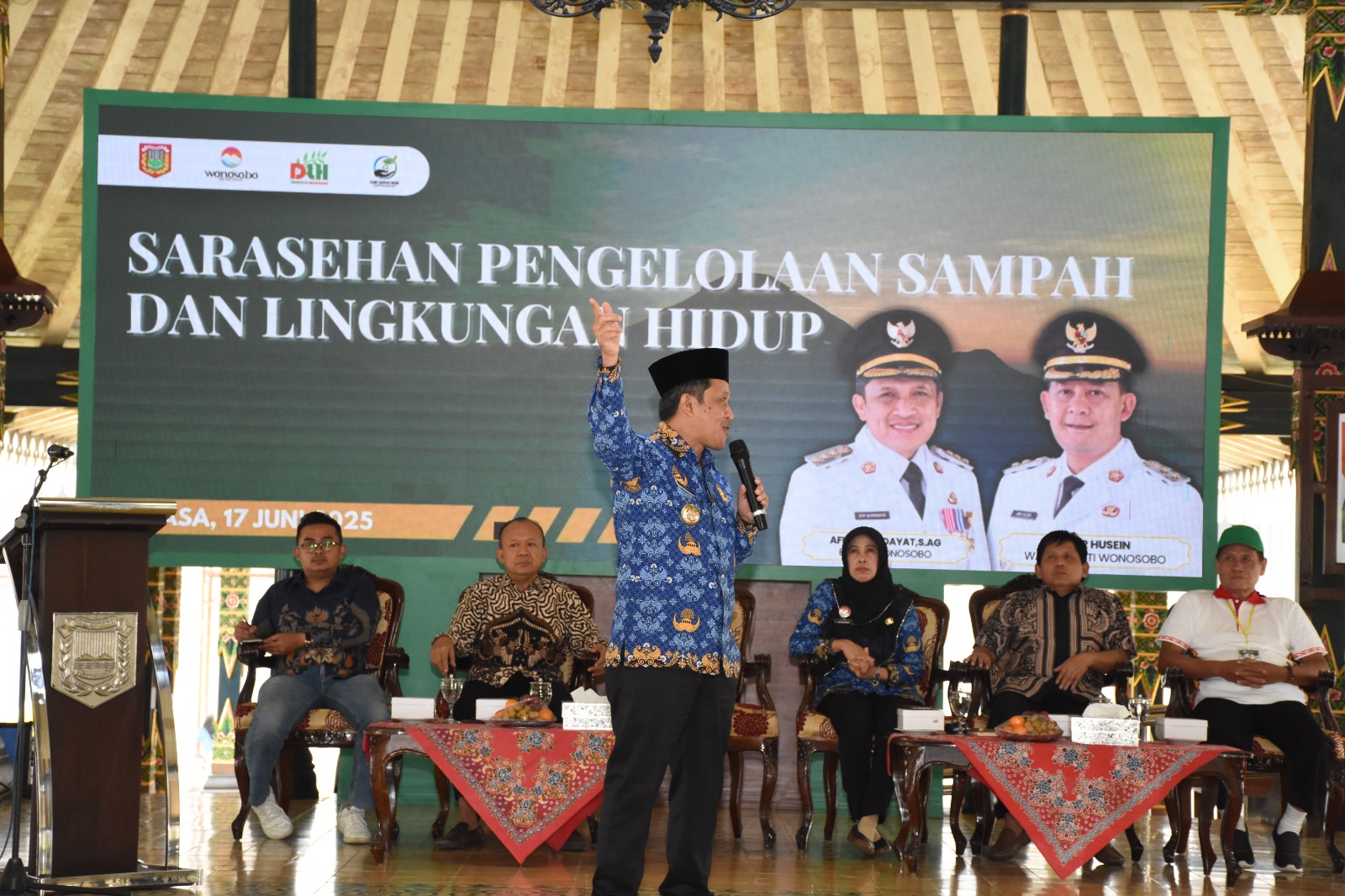 Sarasehan pengelolaan sampah yang digelar pada Selasa (17/6/2025) di Pendopo Kabupaten Wonosobo.