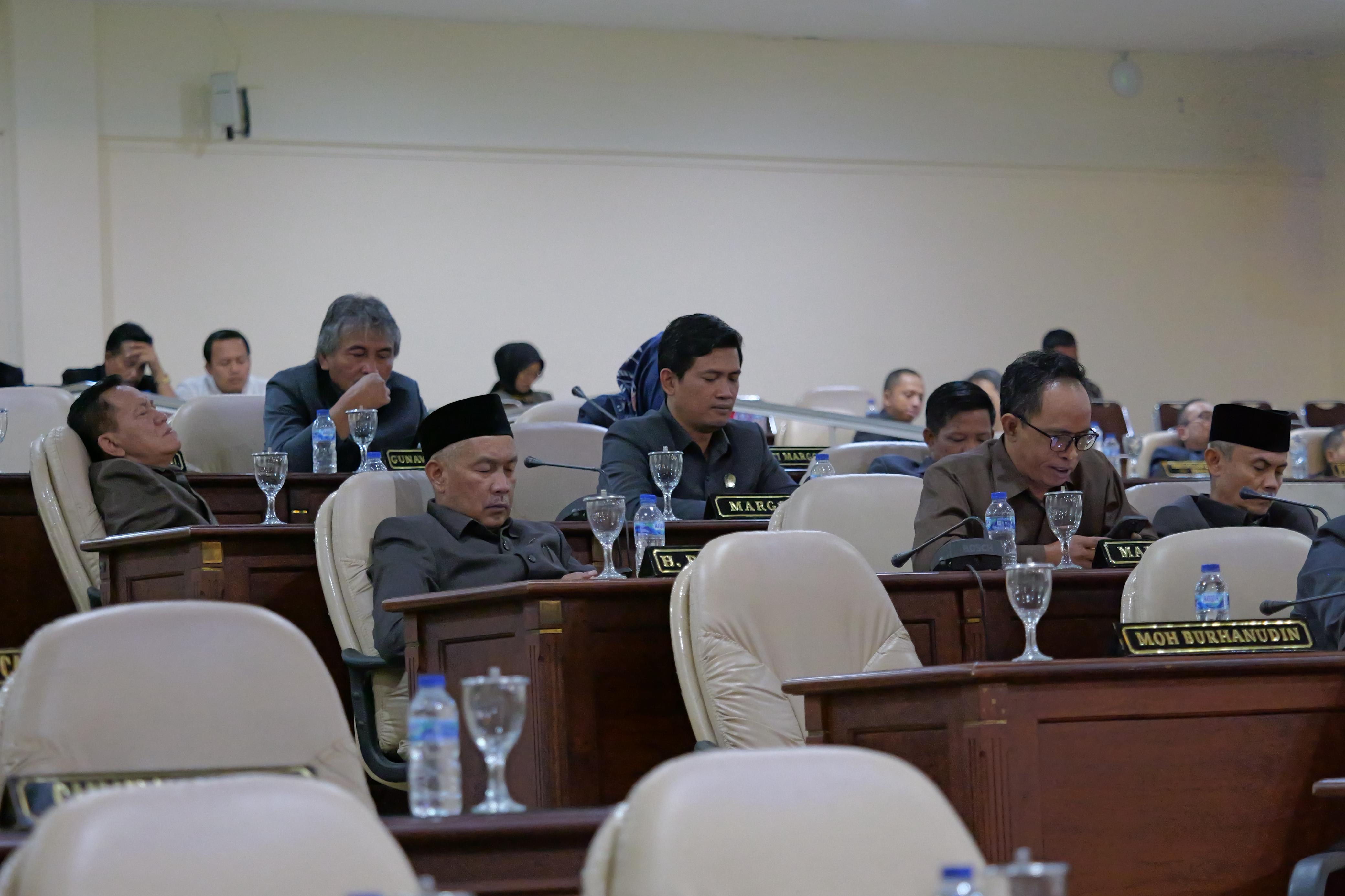Rapat paripurna penyampaian sejumlah raperda yang tengah digodok DPRD Temanggung, Selasa (24/6/2025).