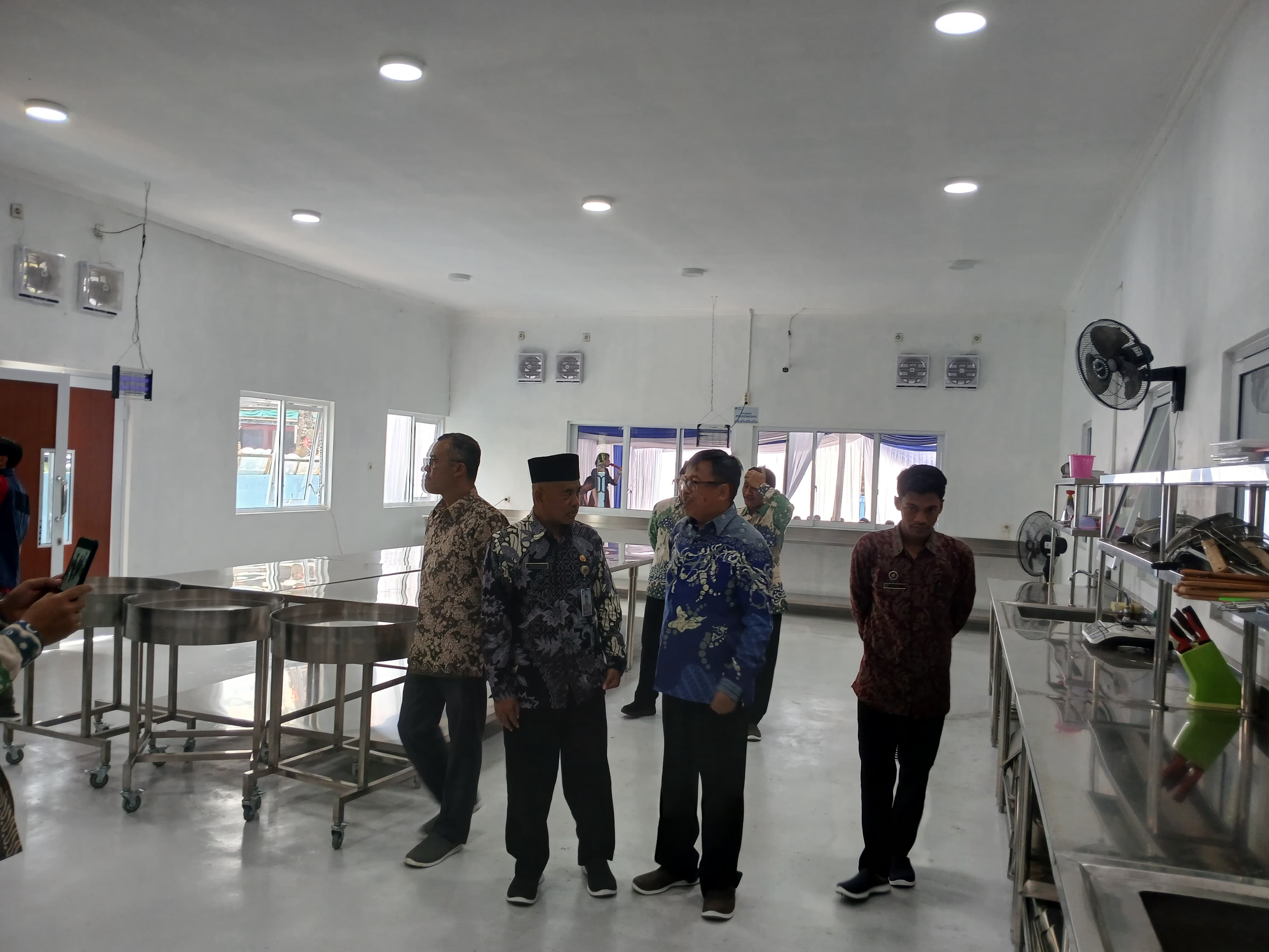 Dapur umum makan siang bergizi gratis di Sedayu, Sapuran Wonosobo yang akan menyuplai 12 sekolah di wilayah kecamatan tersebut.