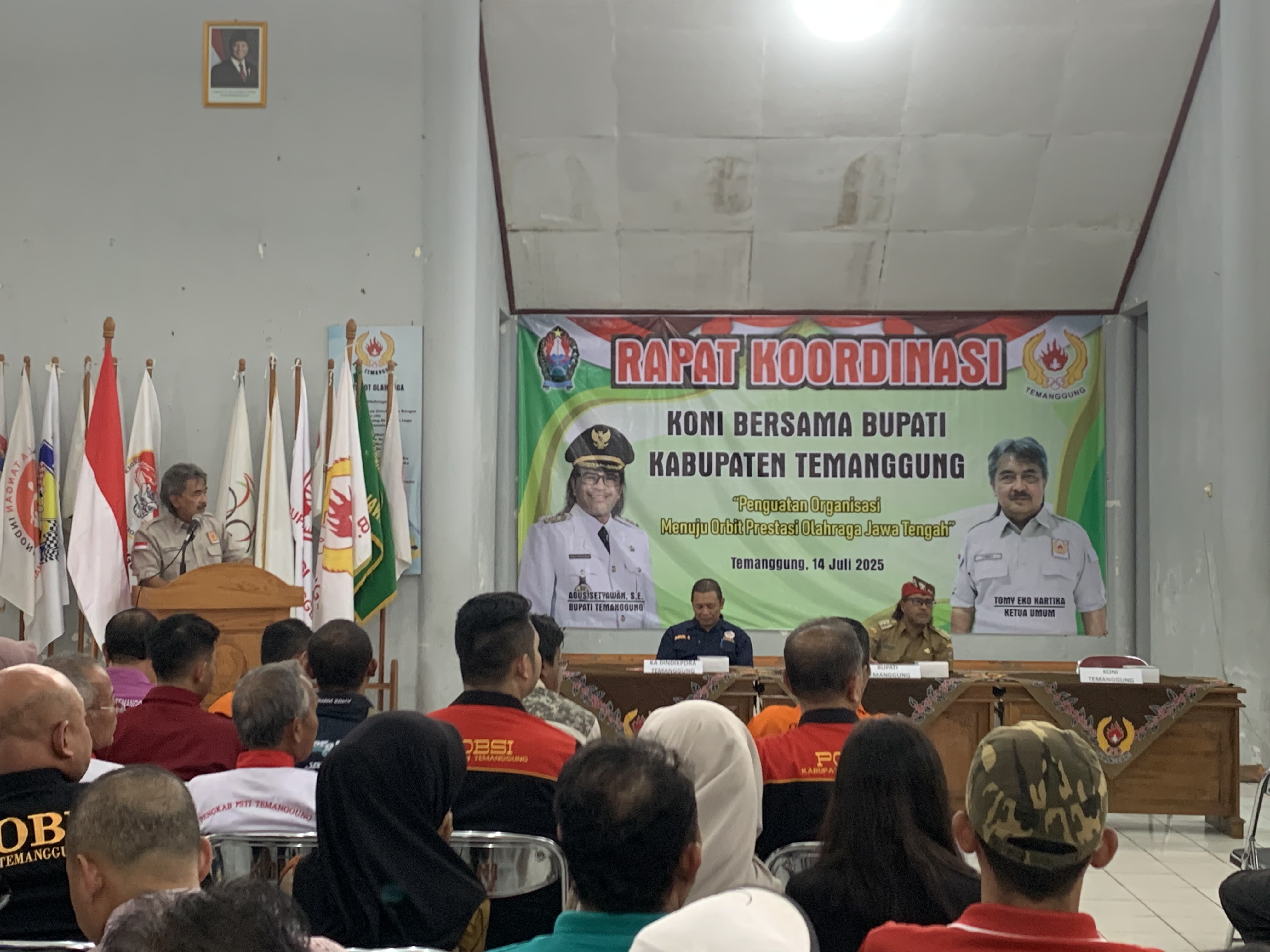 Pembukaan rapat koordinasi penguatan organisasi untuk peningkatan prestasi olahraga KONI Temanggung, Selasa (15/7/2025).