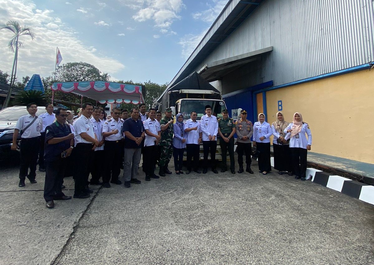 Launching penyaluran cadangan beras pemerintah untuk pemberian bantuan pangan beras tahun  2025 di Gudang Bulog Butuh Purworejo, Rabu (16/7/2025) yang dihadiri Wakil Bupati Purworejo Dion Agasi Setiab
