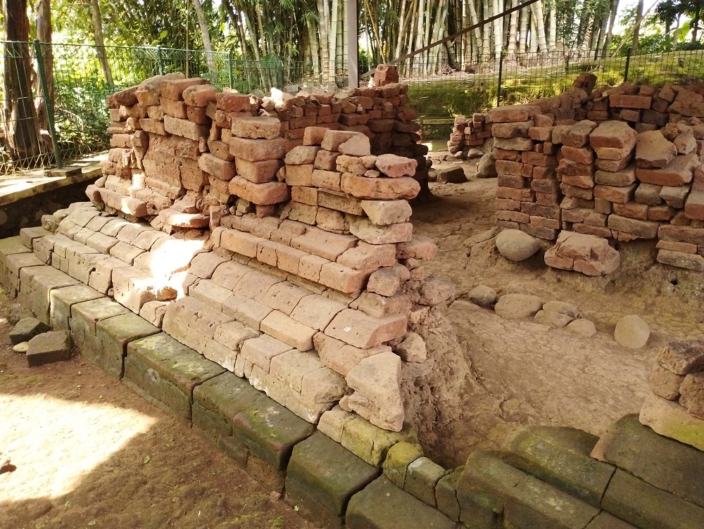 Situs Candi Retno di Dusun Cetokan 2, Desa Candiretno, Kecamatan Secang, Kabupaten Magelang.