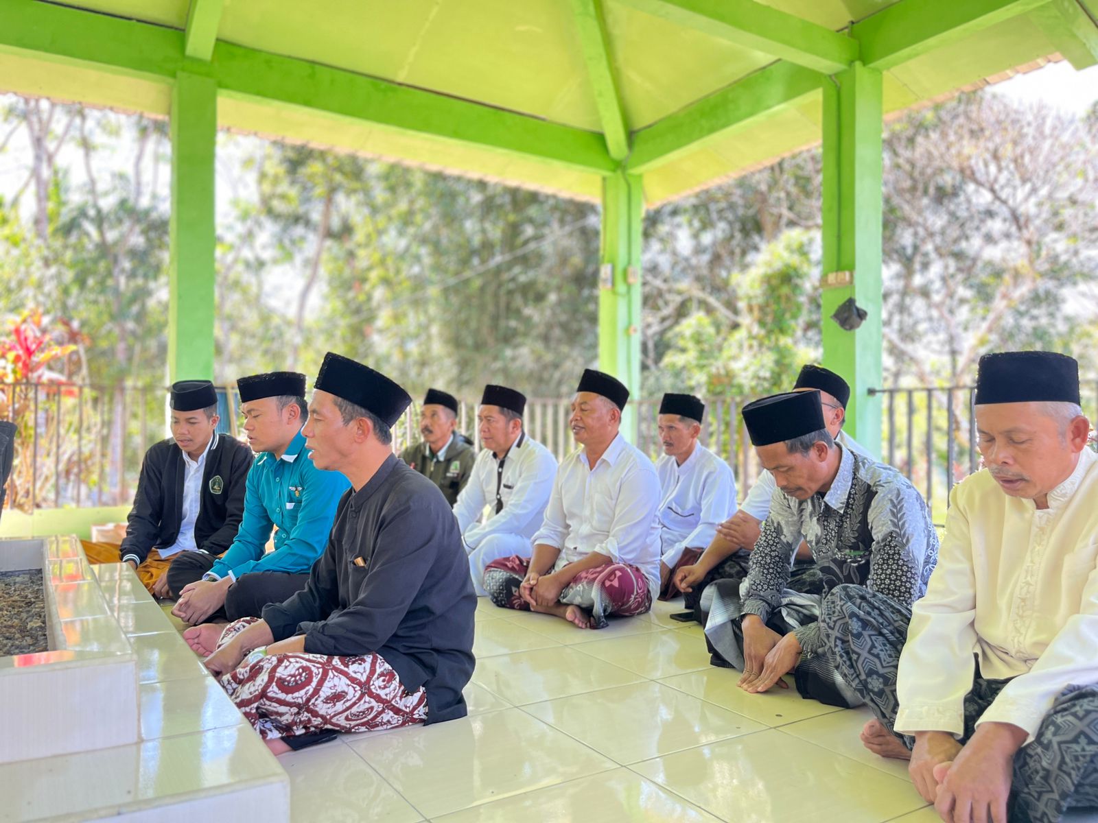 DPC PKB Kabupaten Wonosobo ziarah ke sejumlah tokoh PKB dan muasis di Wonosobo pada Kamis (17/7/2025) dalam rangka harlah PKB.