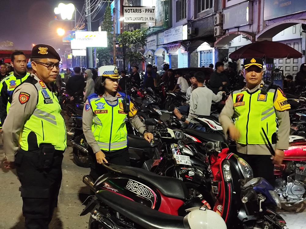 Polresta Magelang mengamankan 112 unit sepeda motor yang diduga untuk balap liar di Jalan Raya Jogja-Magelang kawasan Metro Square Mertoyudan, Kabupaten Magelang.&nbsp;  &nbsp;