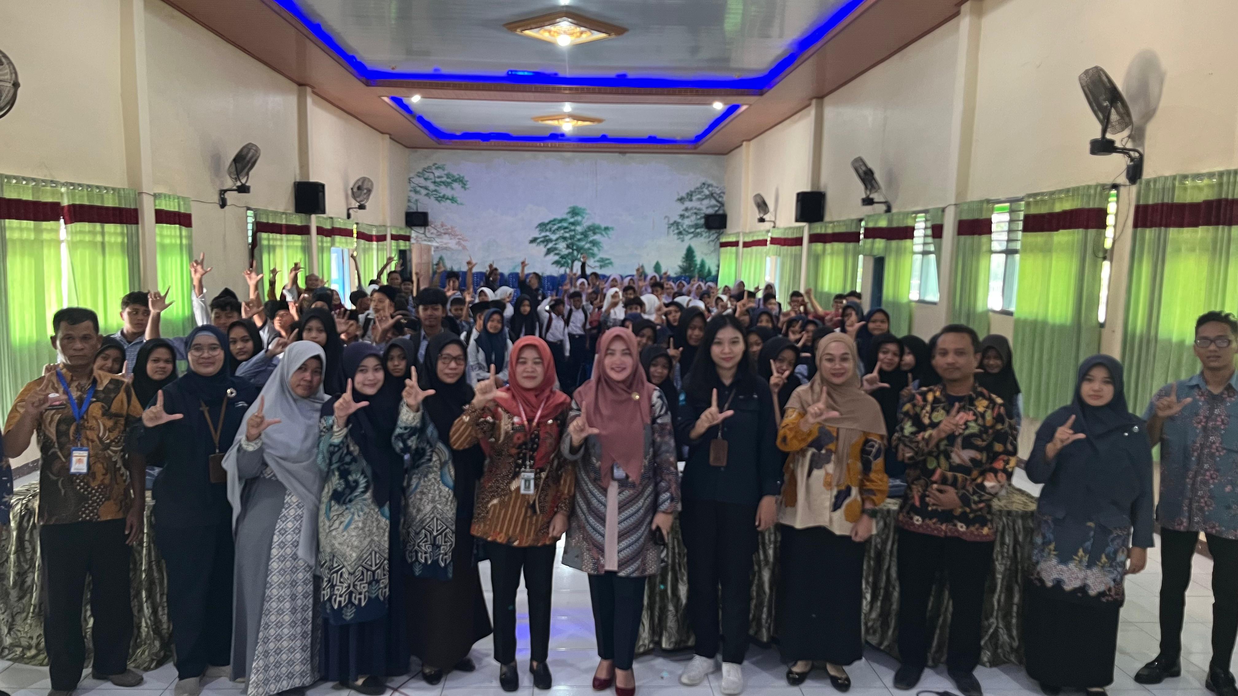 Pelatihan membaca cepat yang diadakan di SMPN 3 Purwodadi.