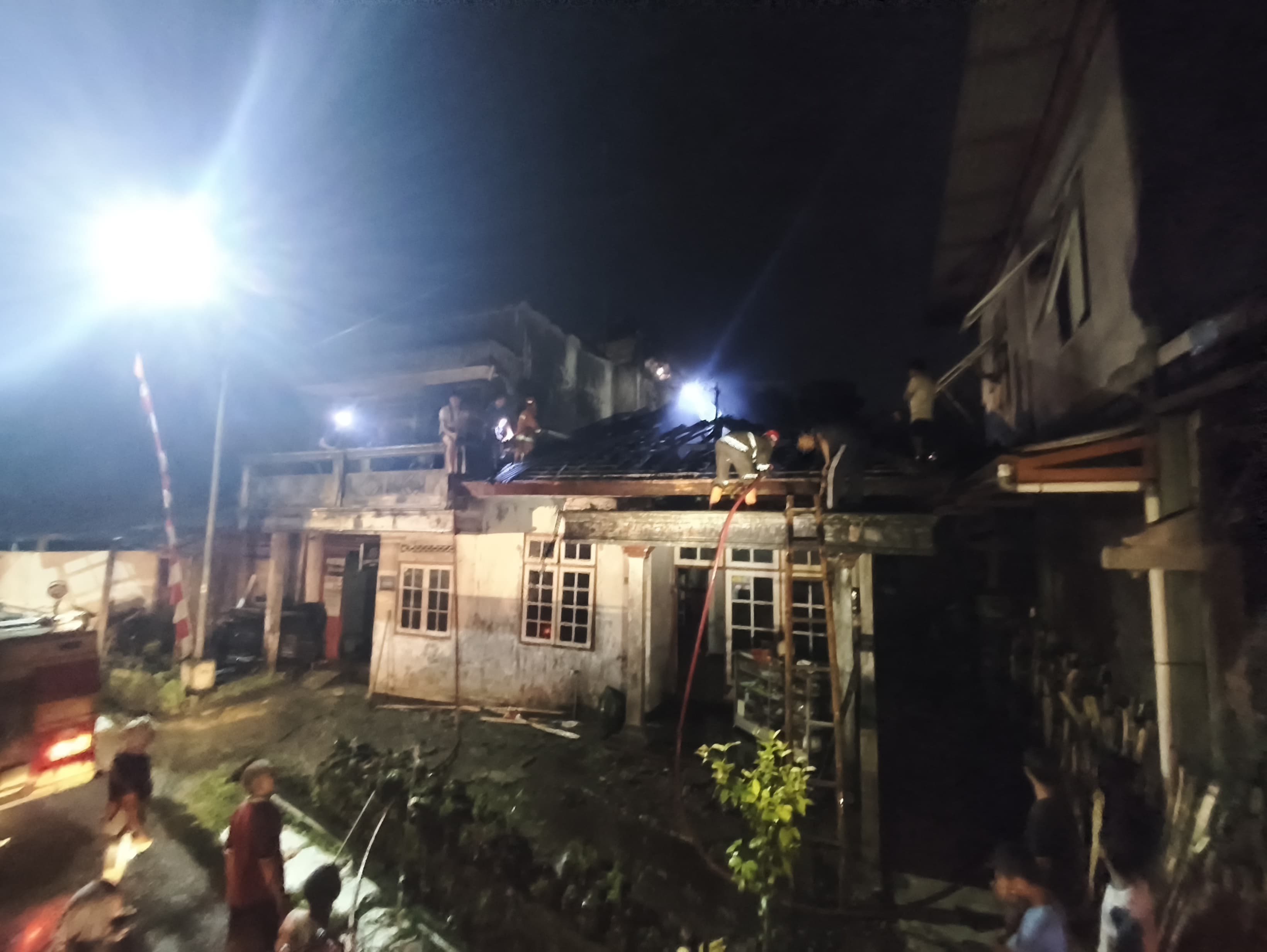 Rumah produksi pabrik tahu di Watumalang Wonosobo terbakar Senin (3/8/2025) dini hari.