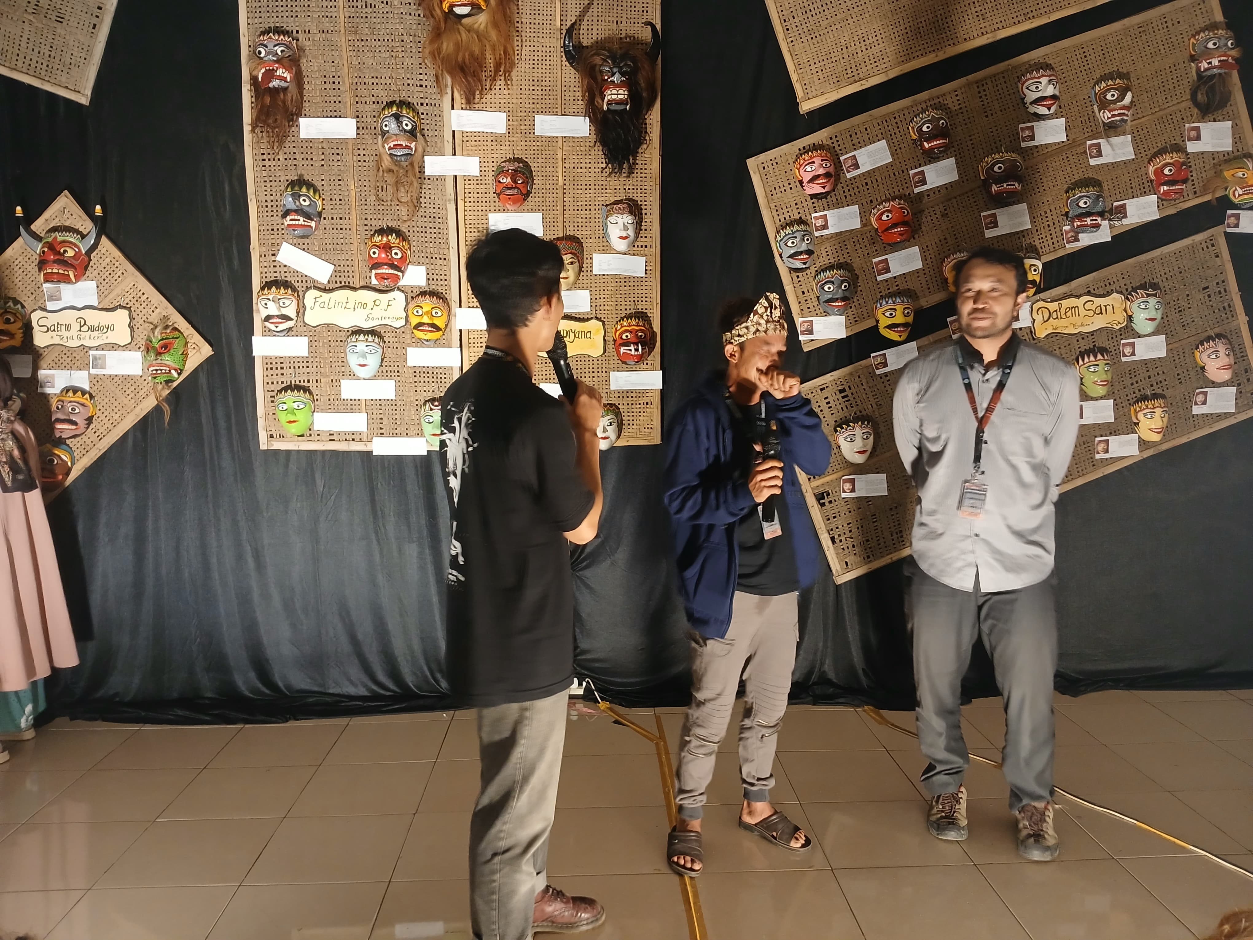 Pameran Topeng Lengger Wahyu Budoyo di Gedung Surorejo, Bojasari, Kertek, Wonosobo mulai 9 sampai 12 Agustus 2025.