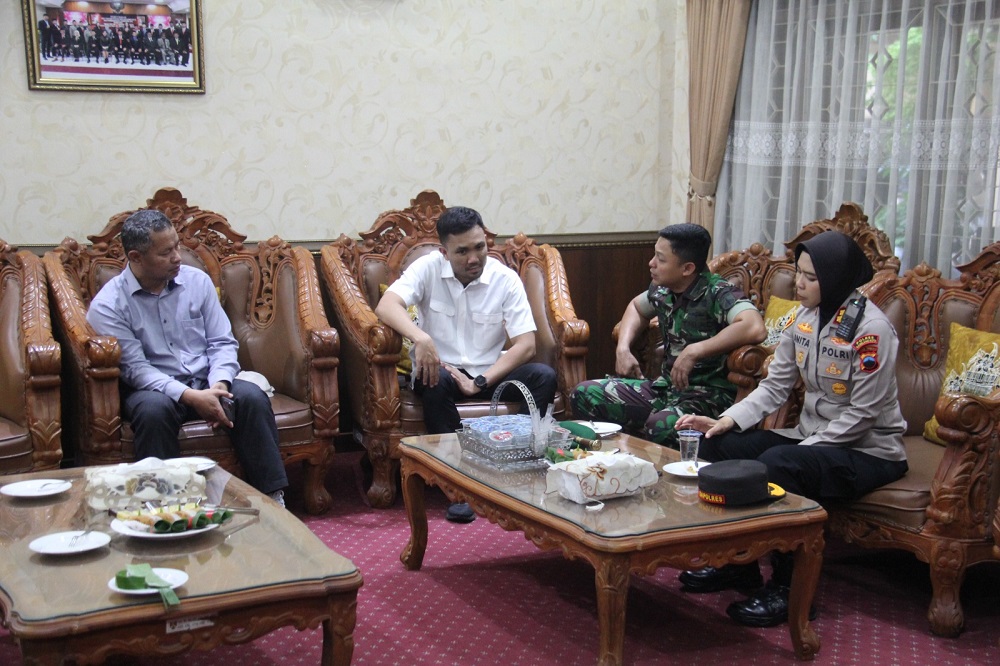 Kapolres Magelang Kota AKBP Anita Indah Setyaningrum berkoordinasi dengan Dandim Magelang dan Ketua DPRD Kota Magelang.