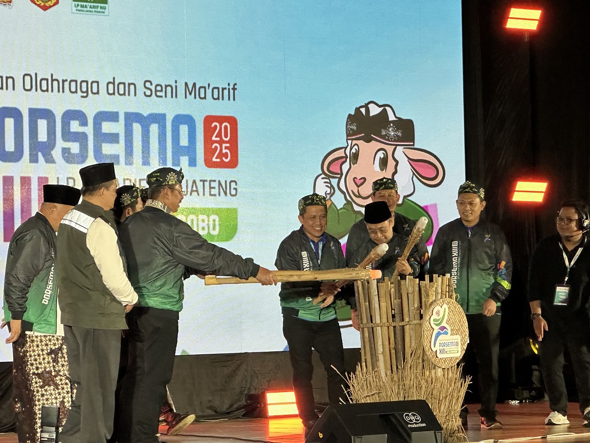 Porsema XIII Jateng digelar di Sasana Adipura Wonosobo, Rabu (10/9/2025) diikuti ribuan pelajar.