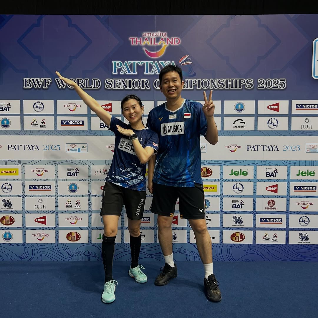 HEBAT: Pasangan ganda campuran Hendra Setiawan dan Debby Susanto berhail meraih juara di BWF World Senior Championships 2025