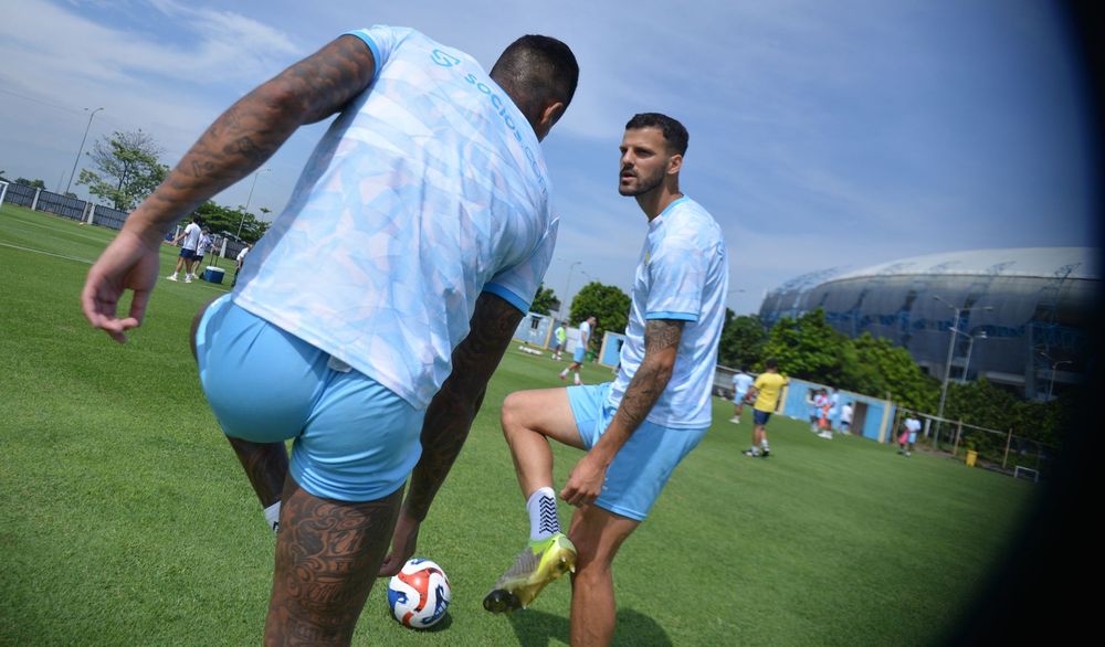 Pemain Persib Dalam Sesi Latihan