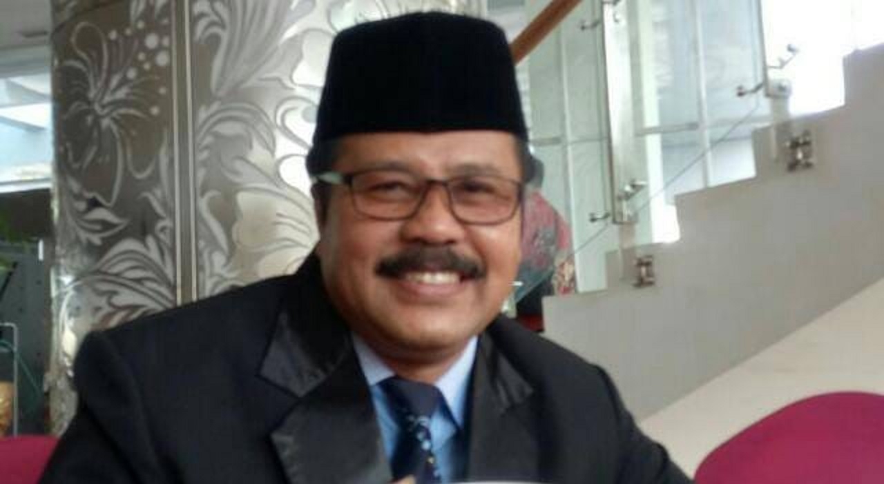 Dr. Drs. Hari Wahyono, M.Pd.