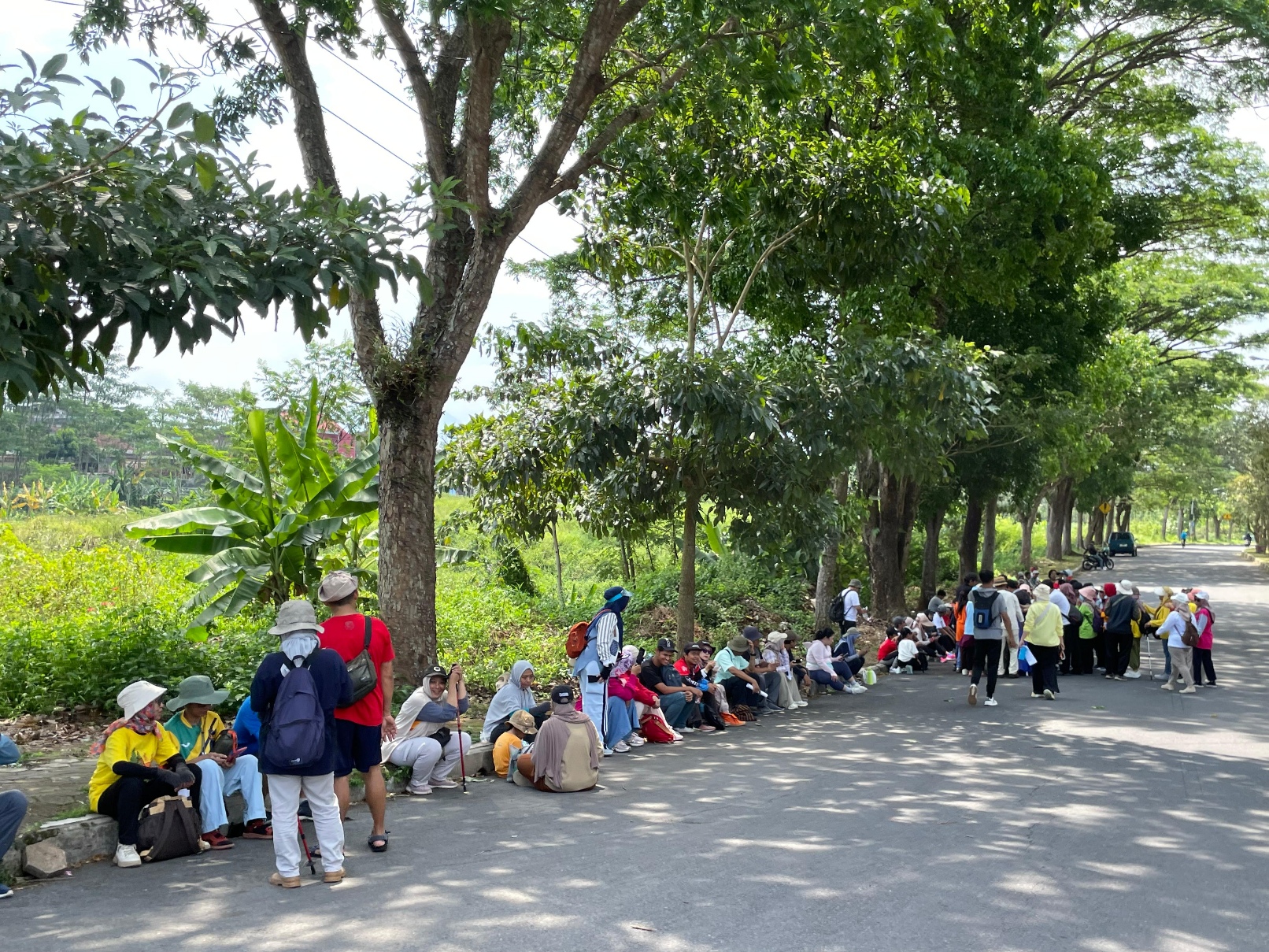 Lebih dari 100 peserta mengikuti Djelajah Spoor #7, menapaki jejak perkeretaapian Magelang dalam Walking Heritage Tour.