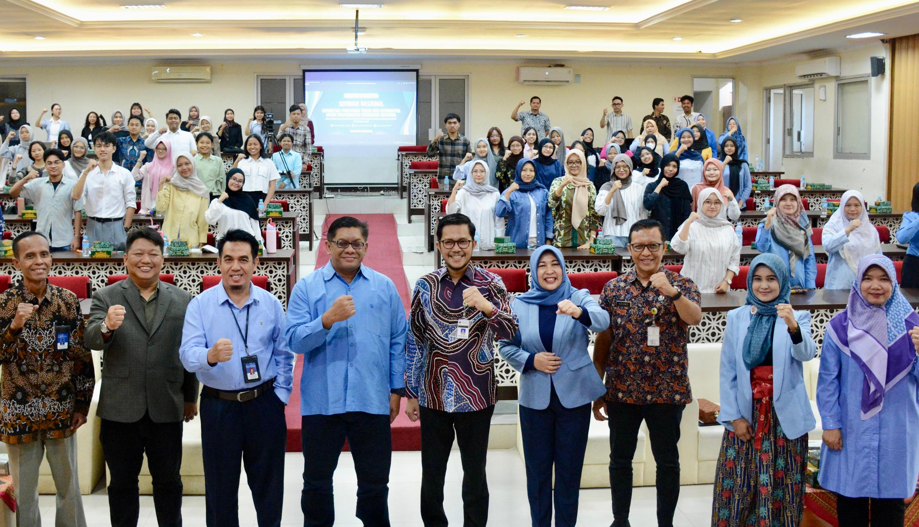 Seminar nasional yang diadakan Fakultas Hukum UNS bekerja sama dengan Kesbangpol Provinsi Jawa Tengah, Selasa (23/9/2025) di Aula Gedung 3 FH UNS.