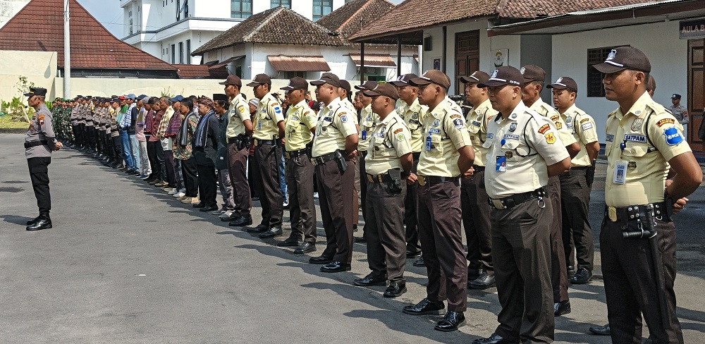 Apel Pam Swakarsa yang digelar di halaman Mapolres Magelang Kota dihadiri Wali Kota Magelang Damar Prasetyono, Jumat (26/9/2025).